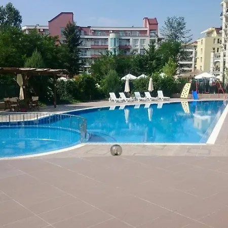 Апартамент Family In Solmarin Слънчев бряг