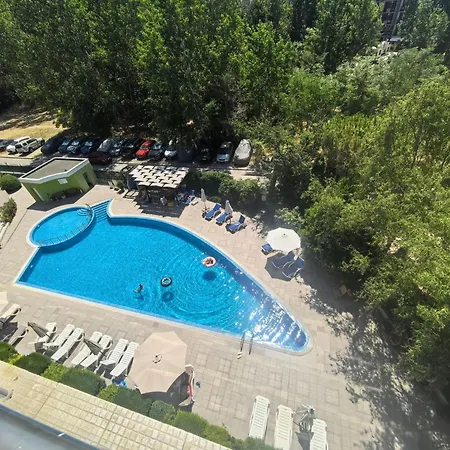 Family In Solmarin Апартамент *