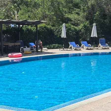 Апартамент Family In Solmarin *