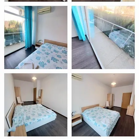 Family In Solmarin Apartament