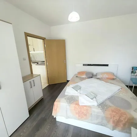 Apartman Family In Solmarin